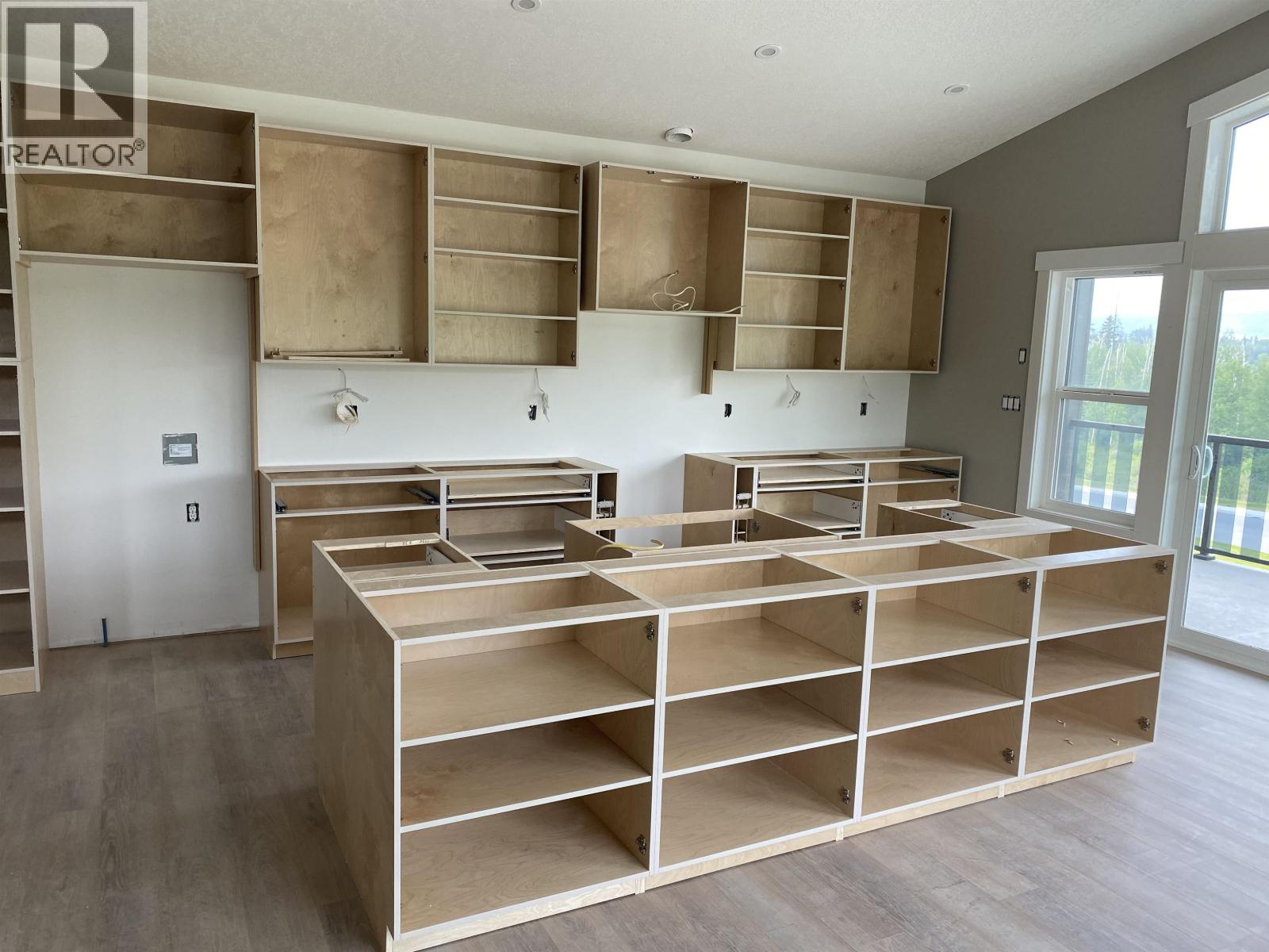 7428 Foxridge Avenue, Prince George, British Columbia  V2N 0H2 - Photo 6 - R3063235