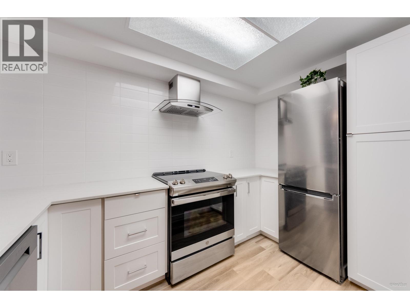 601 460 Westview Street, Coquitlam, British Columbia  V3K 6C9 - Photo 5 - R3045801