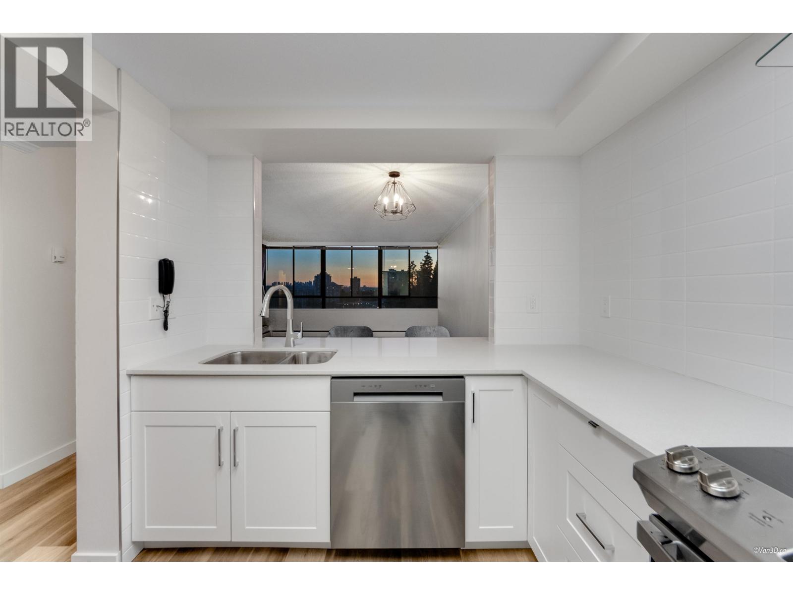 601 460 Westview Street, Coquitlam, British Columbia  V3K 6C9 - Photo 6 - R3045801