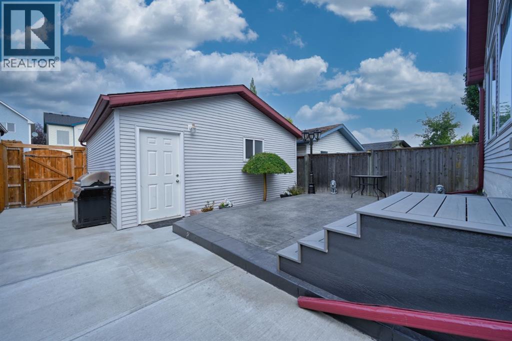 101 Prestwick Rise Se, Calgary, Alberta  T2Z 4A6 - Photo 21 - A2255438