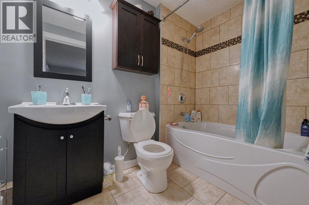 101 Prestwick Rise Se, Calgary, Alberta  T2Z 4A6 - Photo 19 - A2255438