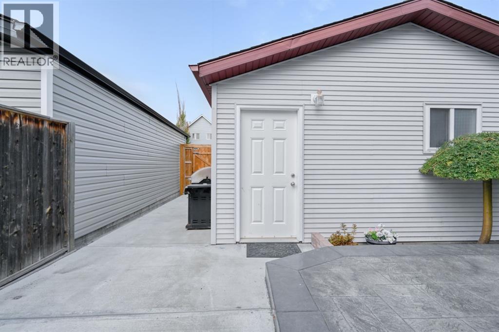 101 Prestwick Rise Se, Calgary, Alberta  T2Z 4A6 - Photo 23 - A2255438