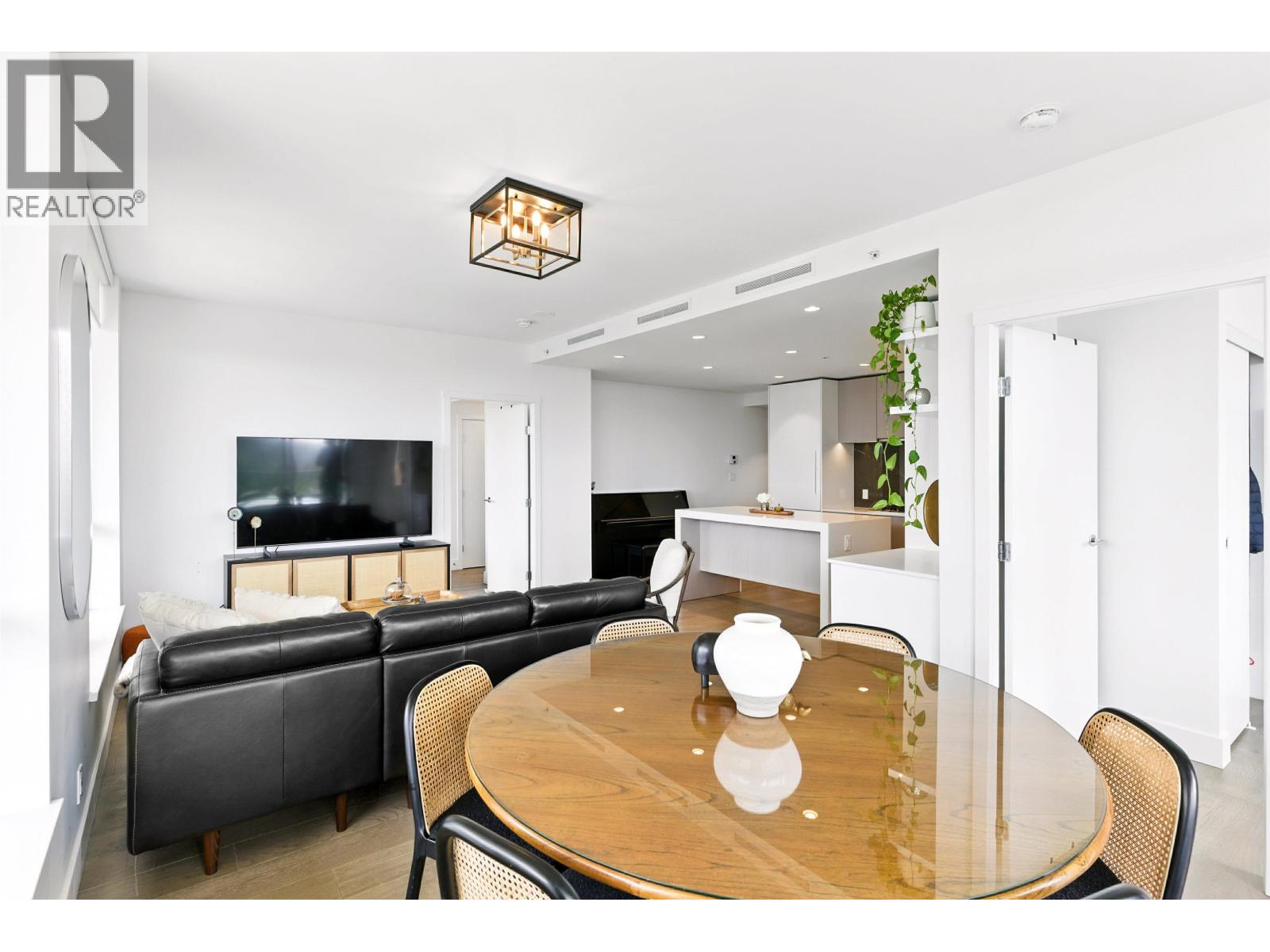 1205 1632 Lions Gate Lane, North Vancouver, British Columbia  V7P 0E2 - Photo 13 - R3050034