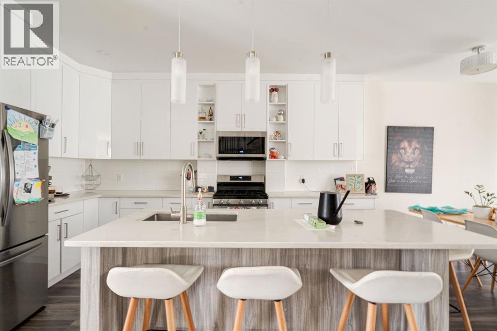 2020 40 Street Se, Calgary, Alberta  T2B 1B7 - Photo 2 - A2249296