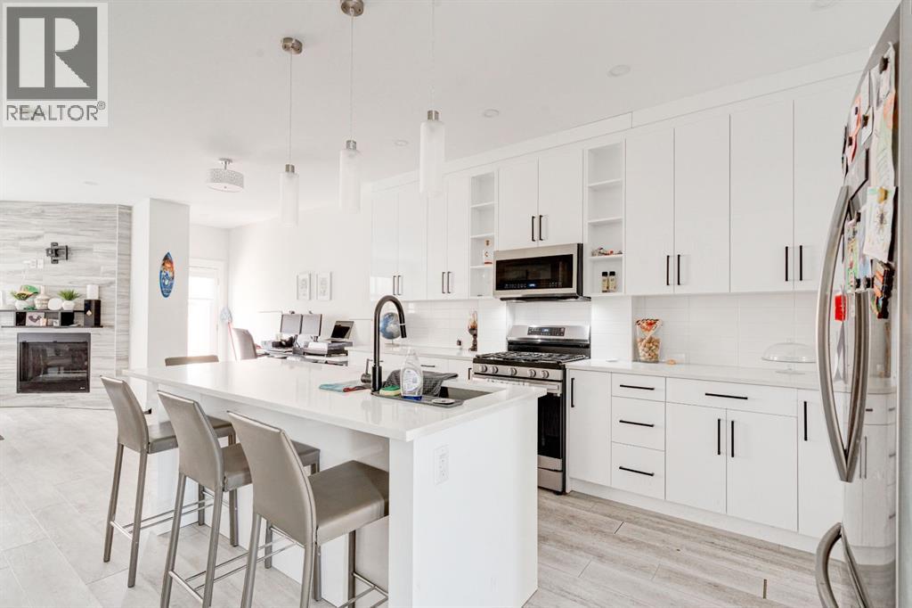 2018 40 Street Se, Calgary, Alberta  T2B 1B7 - Photo 2 - A2251143