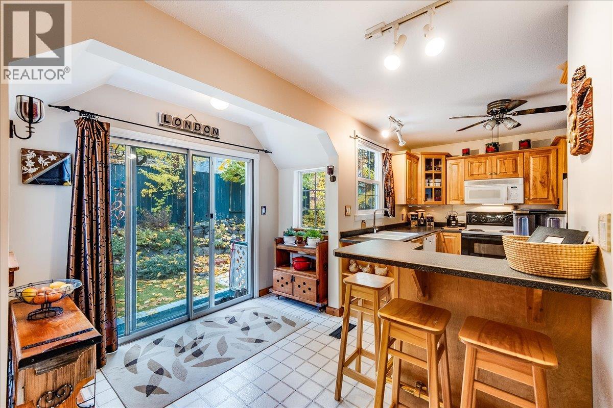 1486 Esling Drive, Rossland, British Columbia  V0G 1Y0 - Photo 25 - 10366961