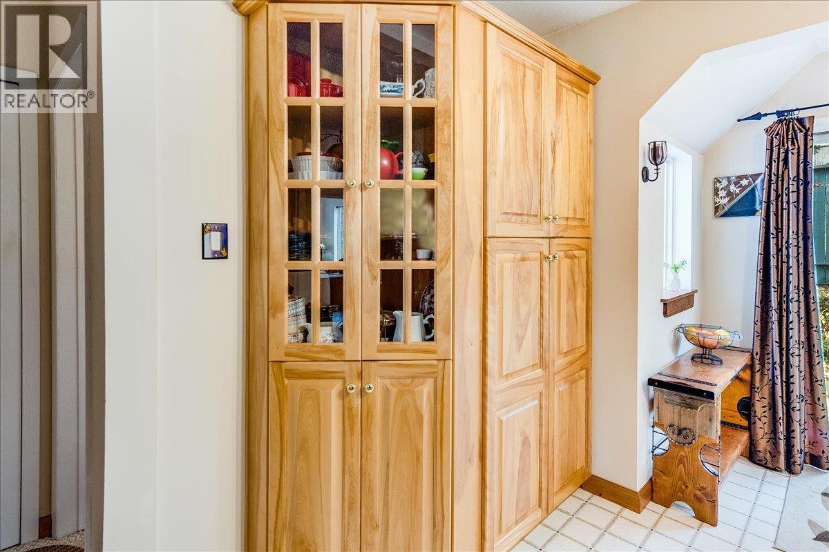 1486 Esling Drive, Rossland, British Columbia  V0G 1Y0 - Photo 27 - 10366961