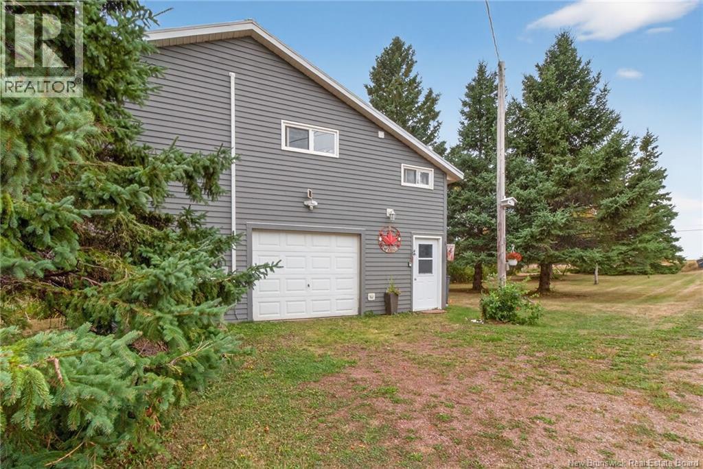 158 Route 960, Cape Tormentine, New Brunswick  E4M 2C2 - Photo 31 - NB127359