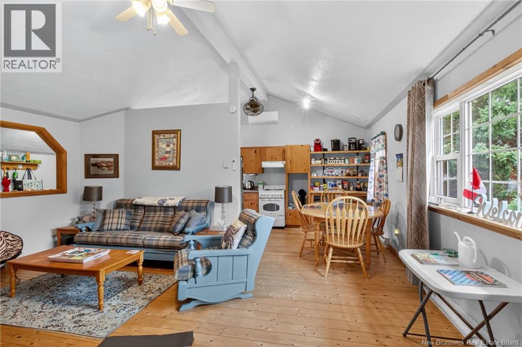 158 Route 960, Cape Tormentine, New Brunswick  E4M 2C2 - Photo 36 - NB127359