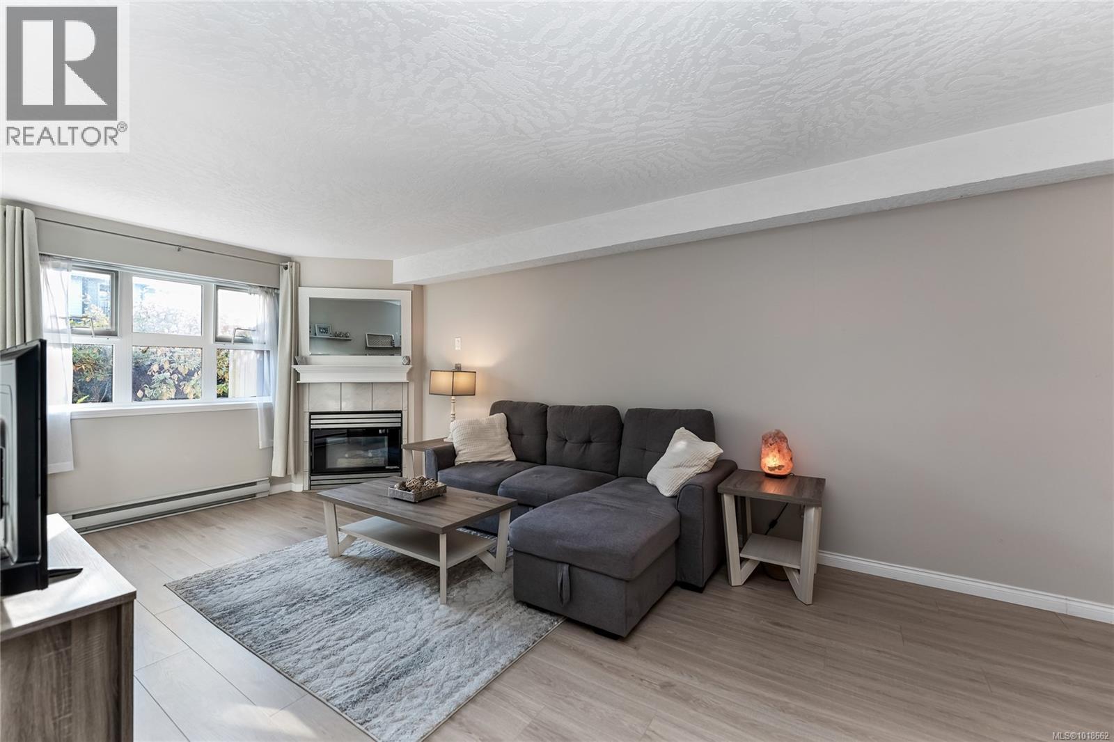 111 3010 Washington Ave, Victoria, British Columbia  V9A 1P6 - Photo 6 - 1018662