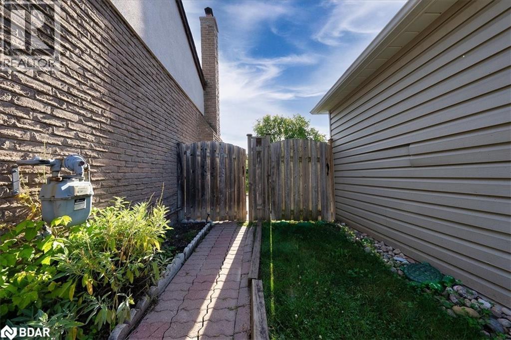 7 Grist Mill Road E, Holland Landing, Ontario L9N 1B9 - Photo 42 - 40784327