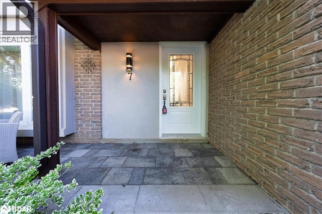 7 Grist Mill Road E, Holland Landing, Ontario L9N 1B9 - Photo 6 - 40784327