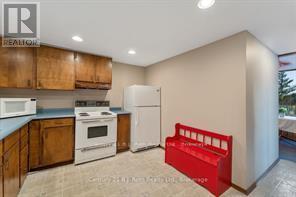 1033 Bayview Point Road, Lake Of Bays, Ontario  P0A 1H0 - Photo 21 - X12494562