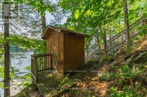 1033 Bayview Point Road, Lake Of Bays, Ontario  P0A 1H0 - Photo 38 - X12494562
