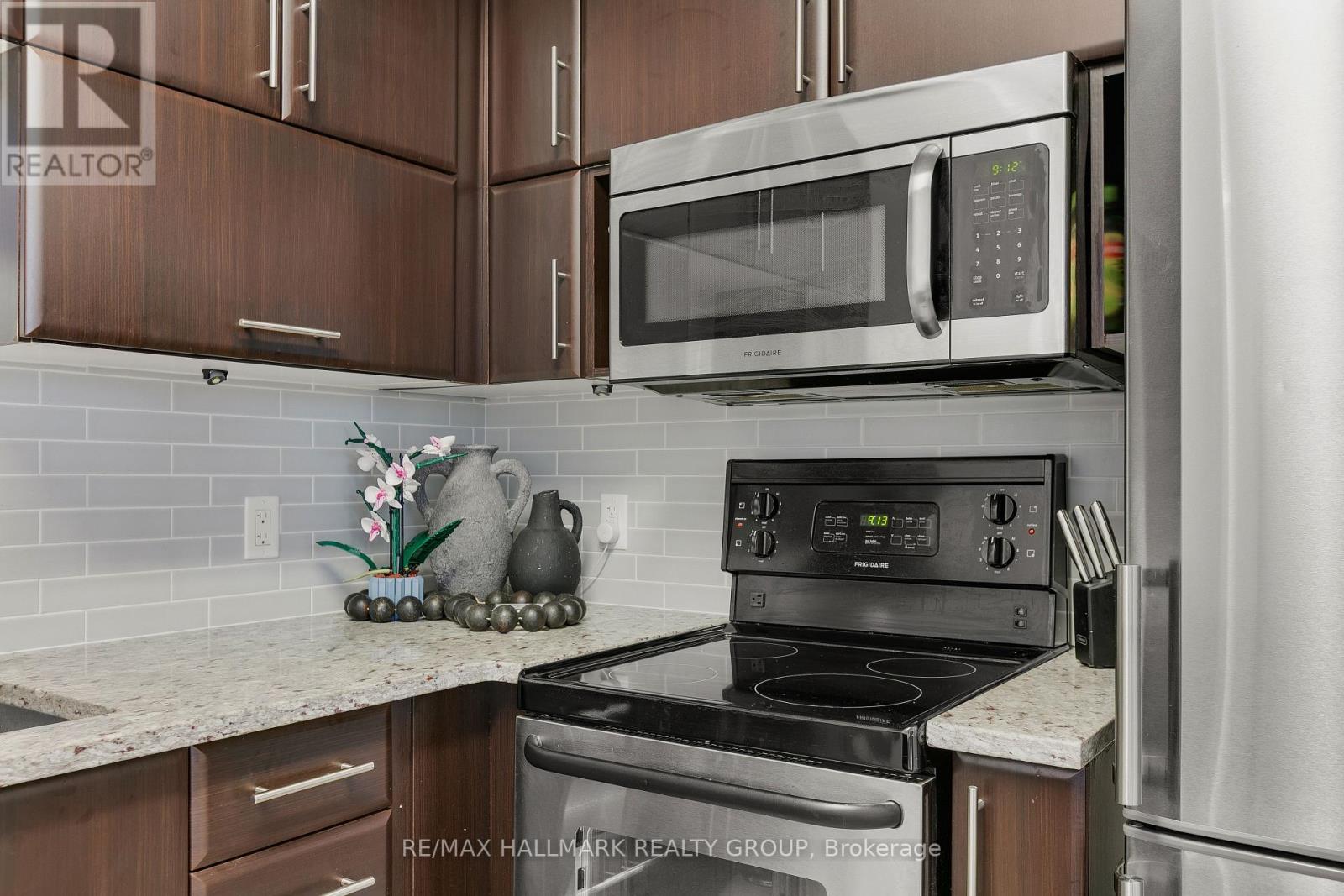 1510 - 179 Metcalfe Street, Ottawa, Ontario  K2P 1P7 - Photo 11 - X12436195