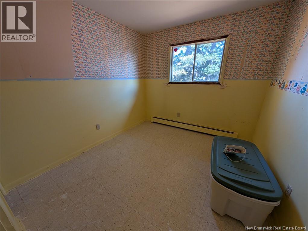 1105 Smith, Bathurst, New Brunswick  E2A 3V3 - Photo 20 - NB129414