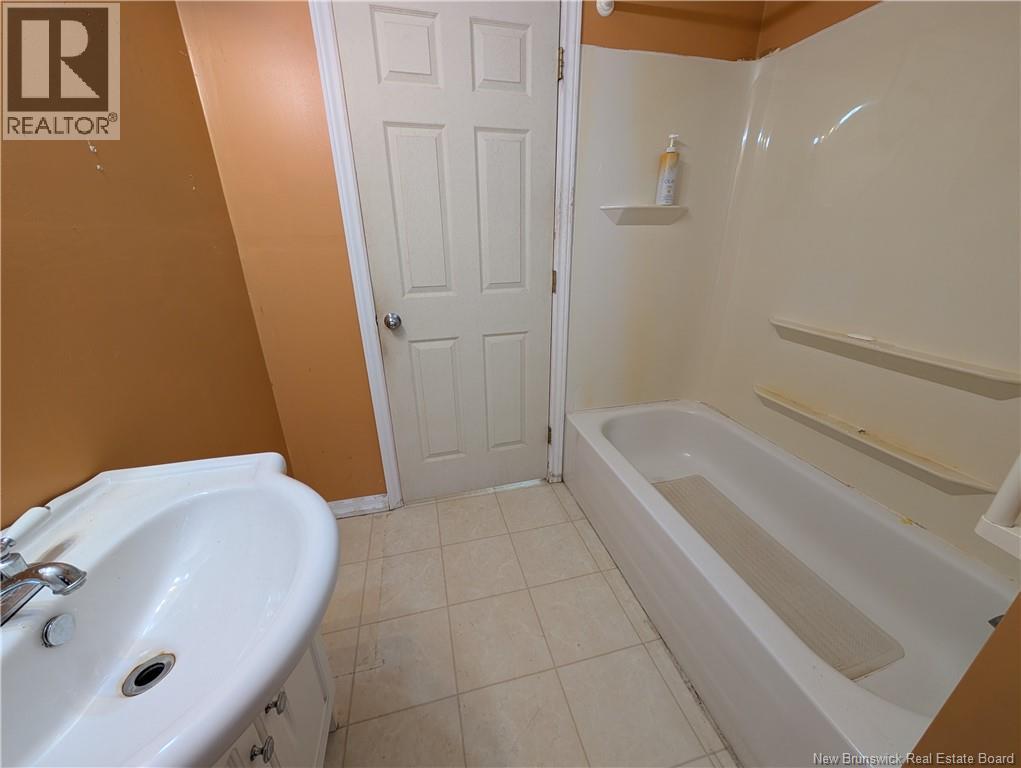 1105 Smith, Bathurst, New Brunswick  E2A 3V3 - Photo 26 - NB129414