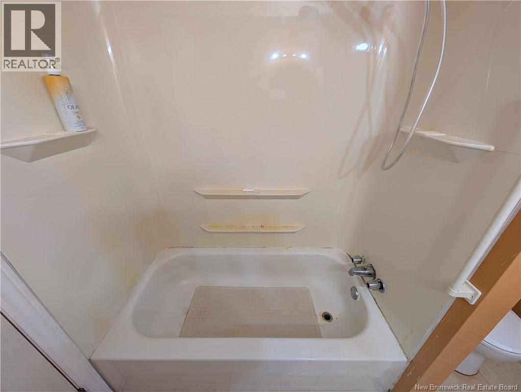 1105 Smith, Bathurst, New Brunswick  E2A 3V3 - Photo 27 - NB129414