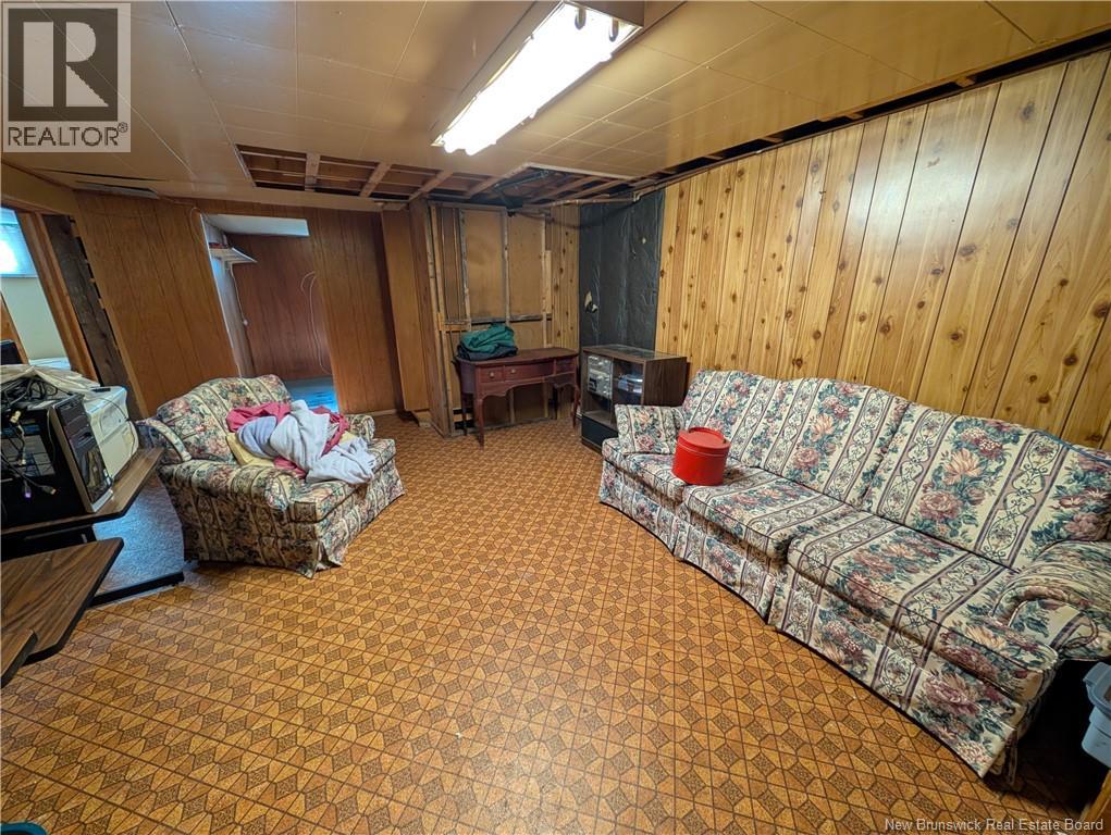 1105 Smith, Bathurst, New Brunswick  E2A 3V3 - Photo 30 - NB129414