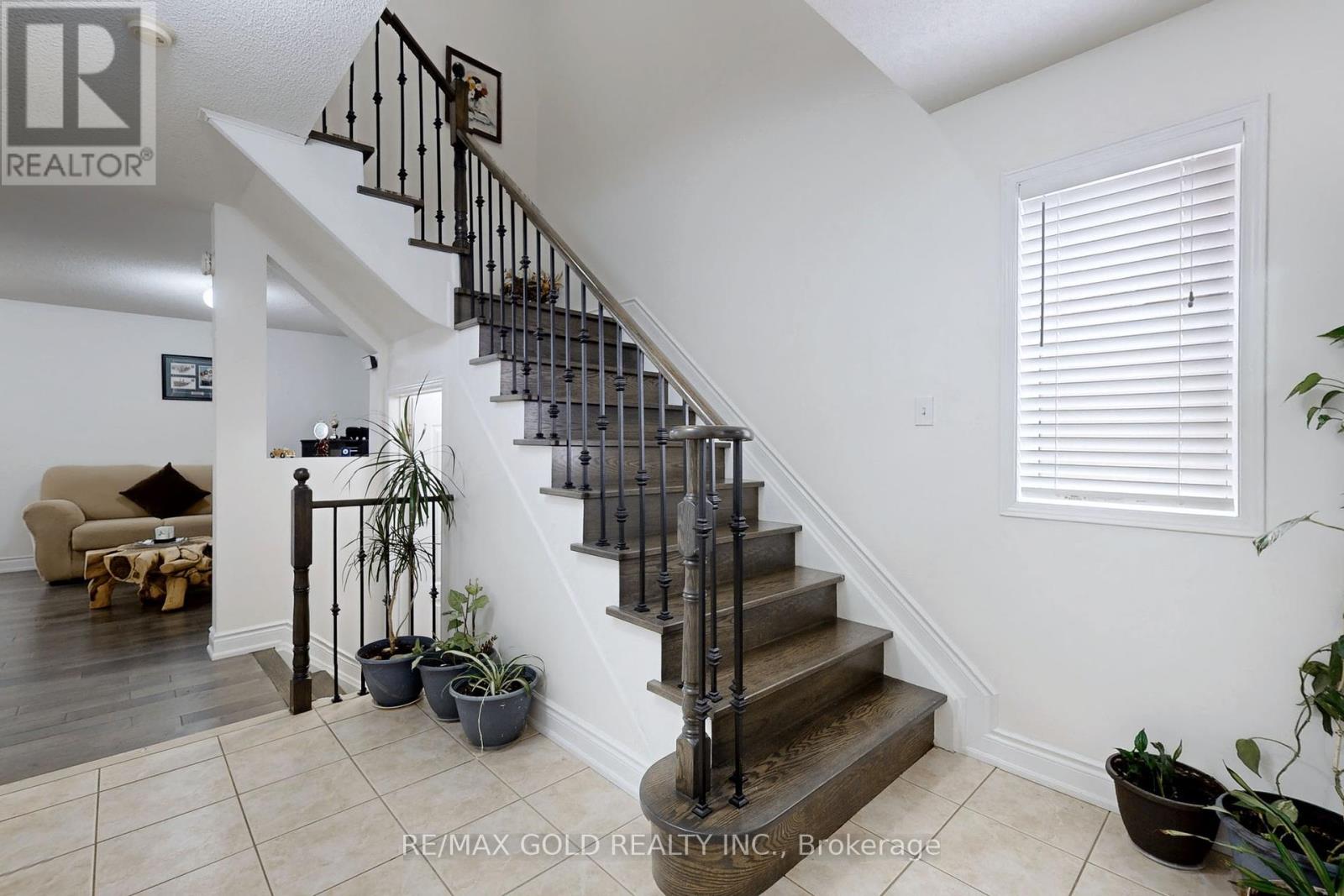 18 Thimbleberry Street, Brampton, Ontario  L7A 3L3 - Photo 10 - W12447239