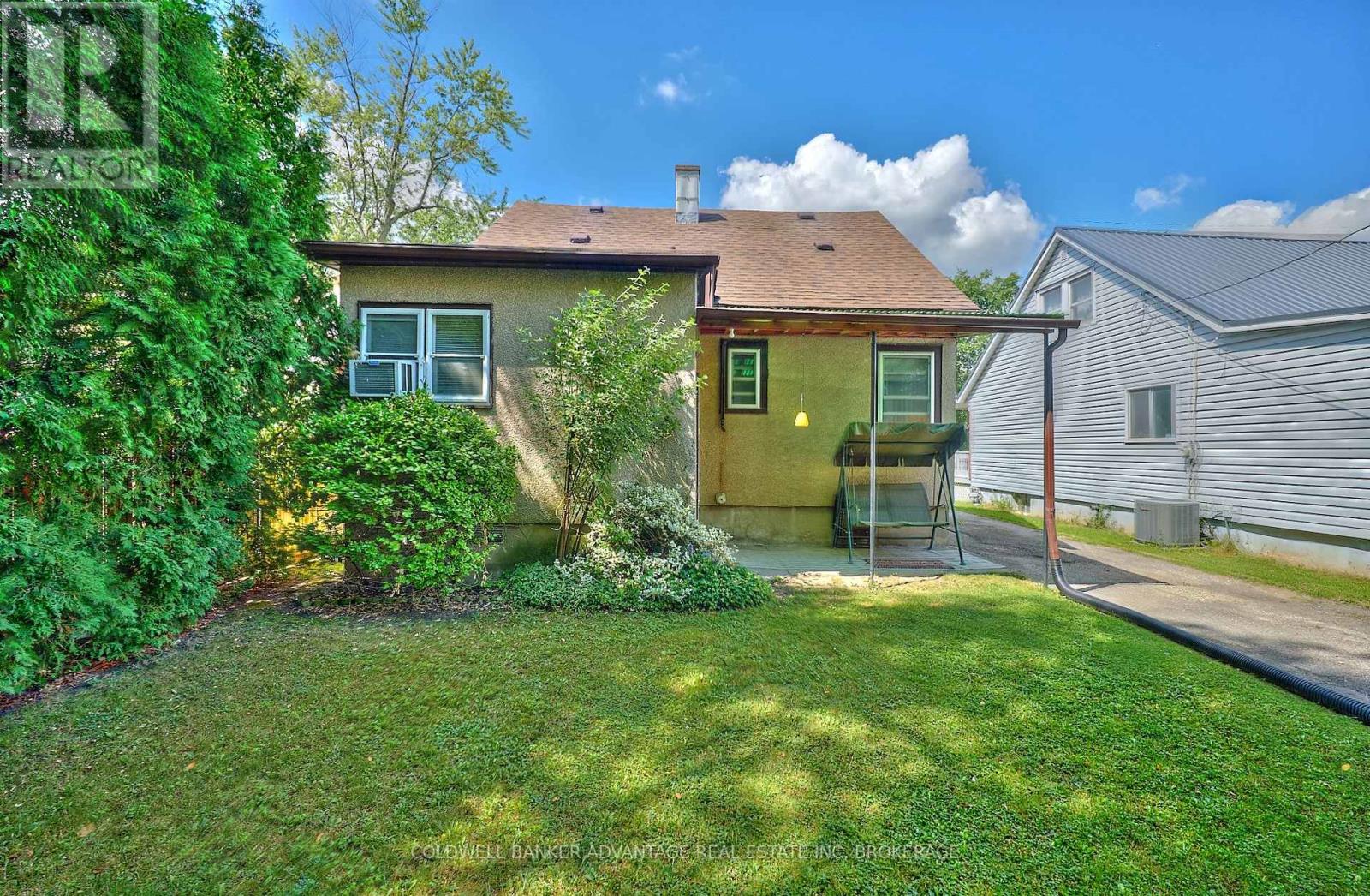 144 Dunkirk Road, Welland, Ontario  L3B 2N6 - Photo 11 - X12459687