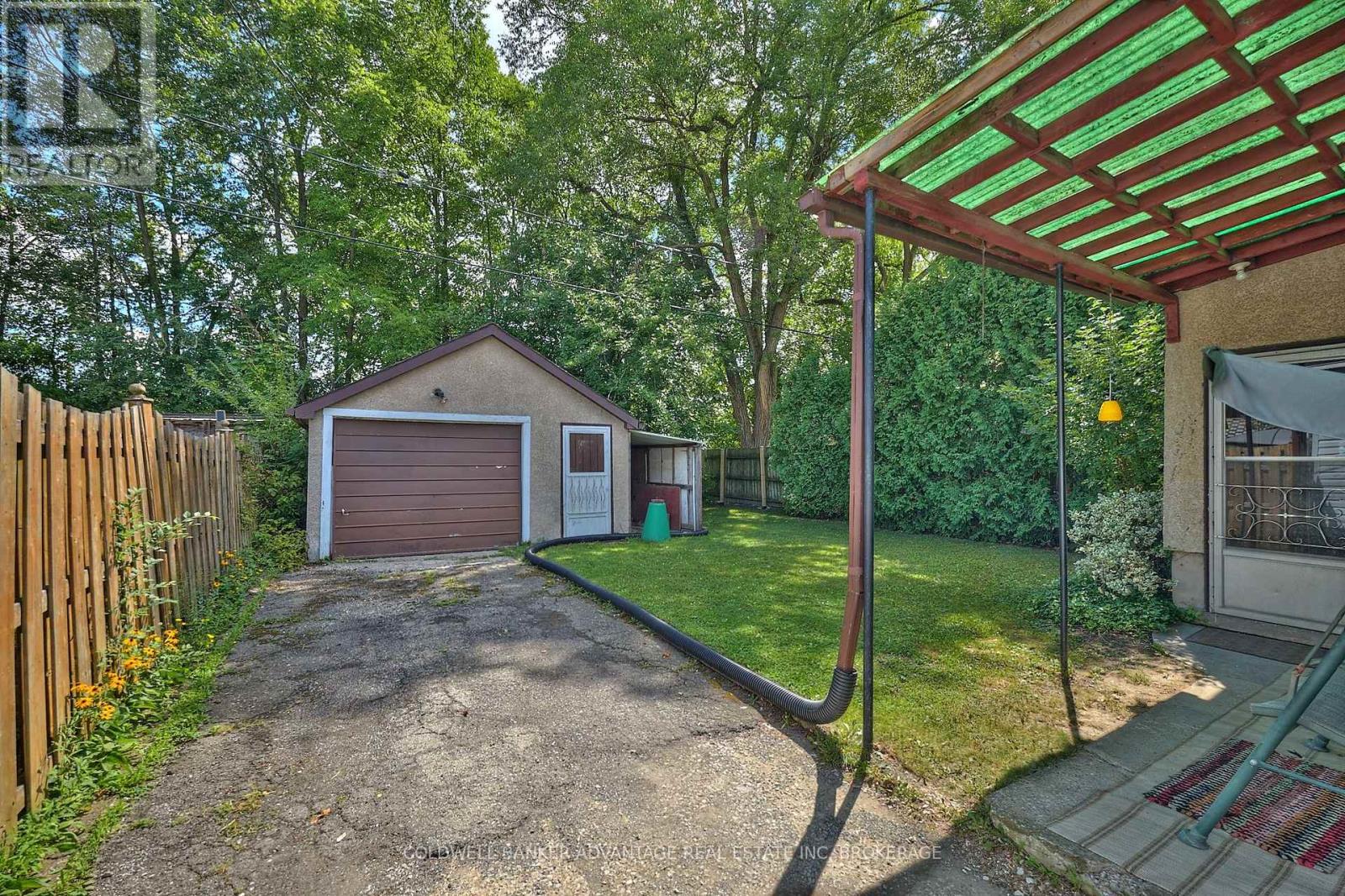 144 Dunkirk Road, Welland, Ontario  L3B 2N6 - Photo 9 - X12459687