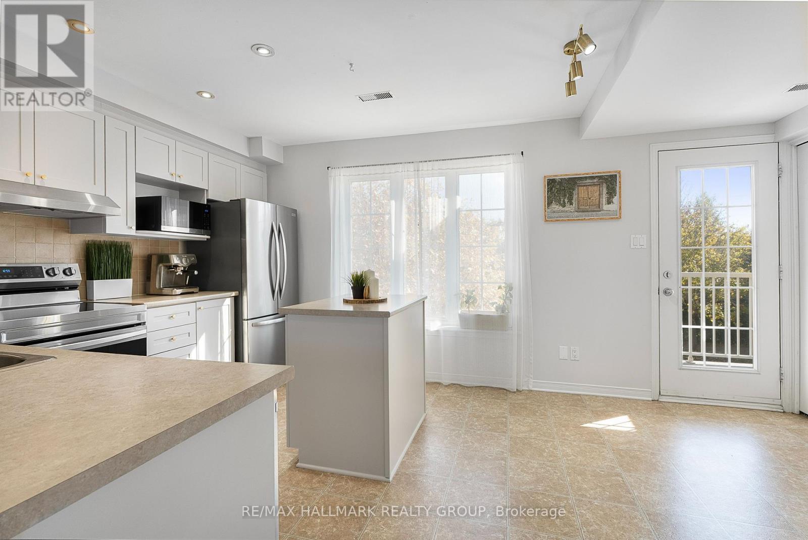 146 - 70 Edenvale Drive, Ottawa, Ontario  K2K 3N6 - Photo 13 - X12494560