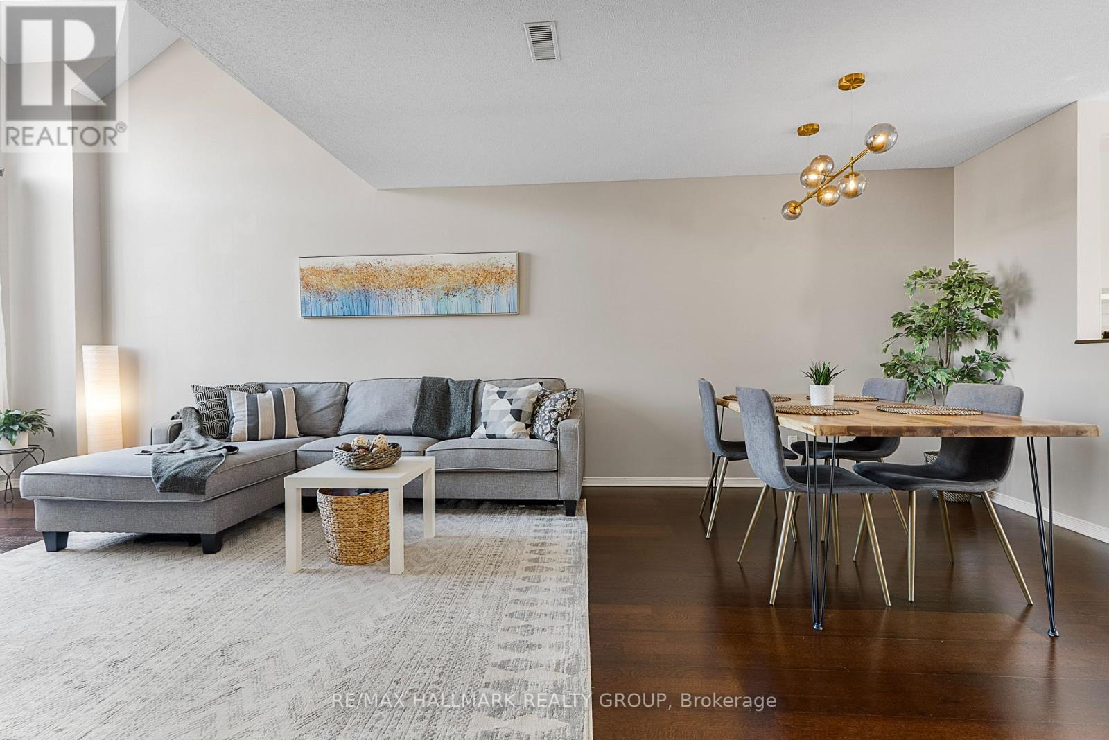 146 - 70 Edenvale Drive, Ottawa, Ontario  K2K 3N6 - Photo 5 - X12494560