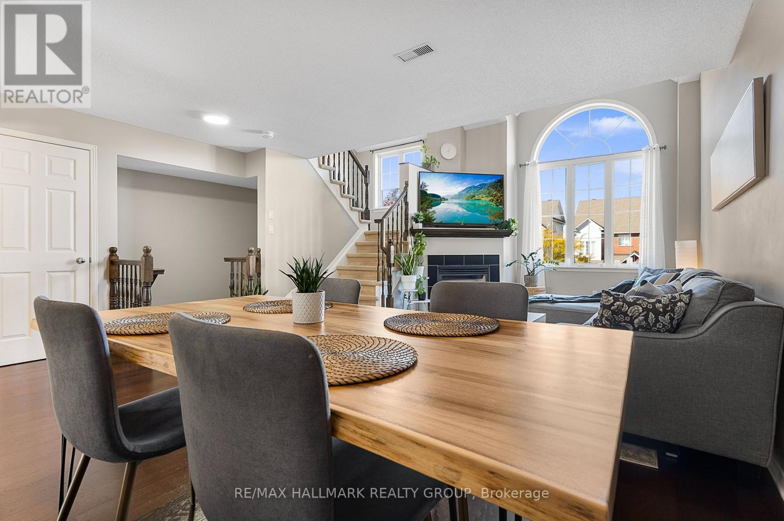 146 - 70 Edenvale Drive, Ottawa, Ontario  K2K 3N6 - Photo 8 - X12494560