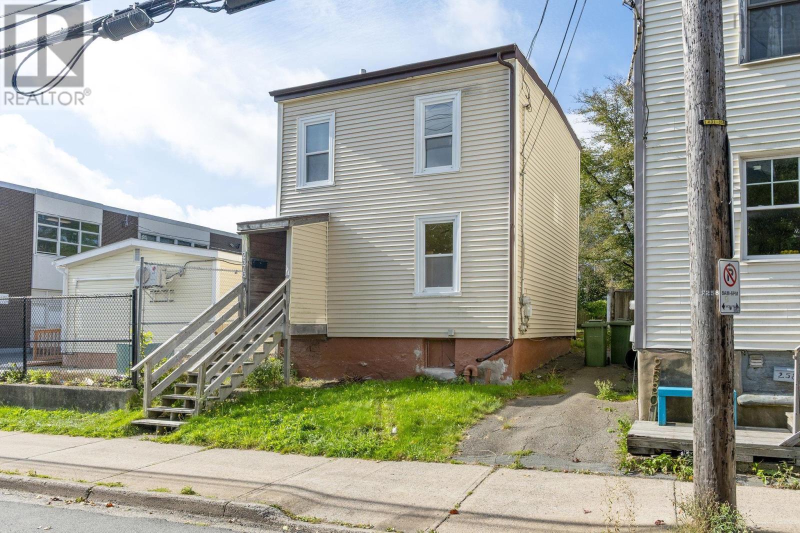 2576 Creighton Street, Halifax, Nova Scotia