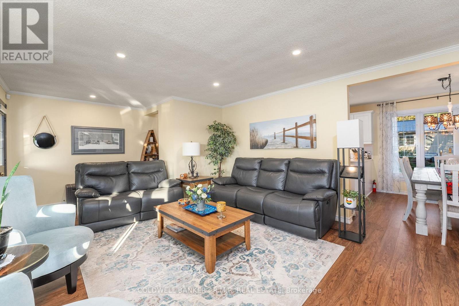 32 Iris Drive, Kawartha Lakes (Fenelon), Ontario  K0M 1G0 - Photo 18 - X12494586