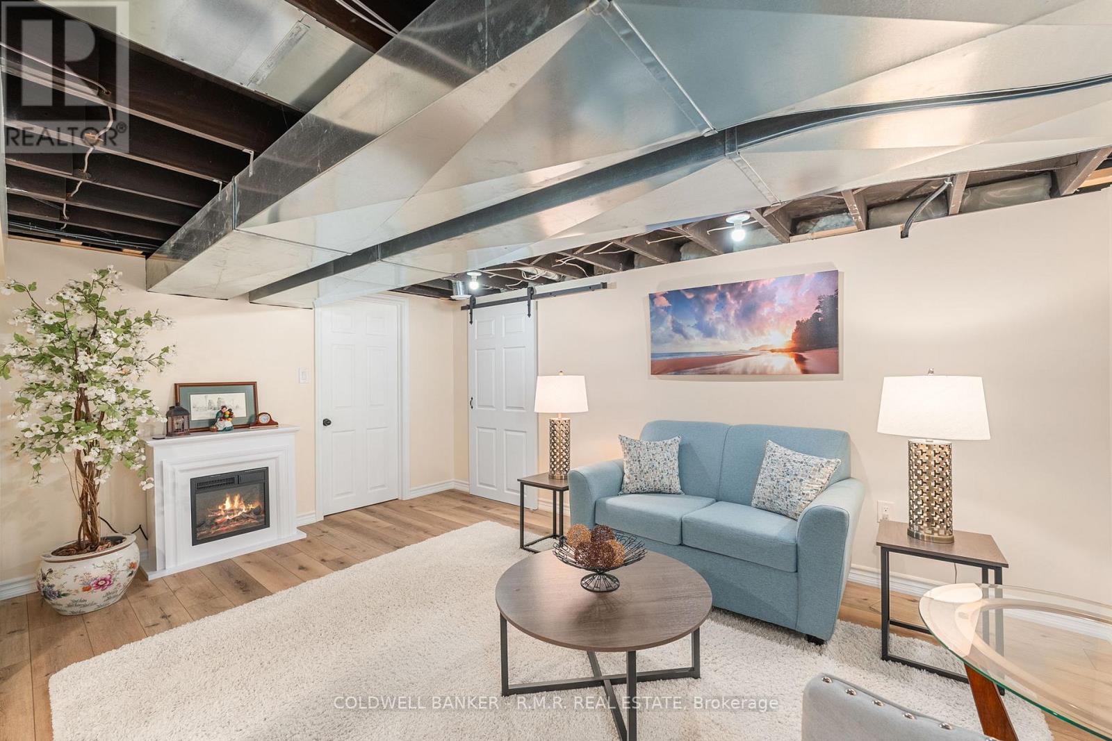 32 Iris Drive, Kawartha Lakes (Fenelon), Ontario  K0M 1G0 - Photo 37 - X12494586