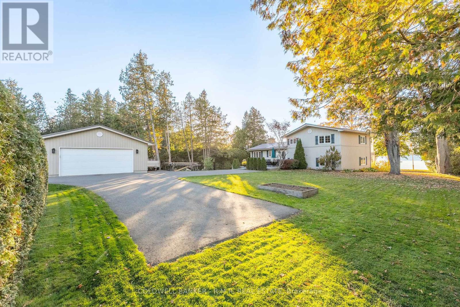 32 Iris Drive, Kawartha Lakes (Fenelon), Ontario  K0M 1G0 - Photo 6 - X12494586