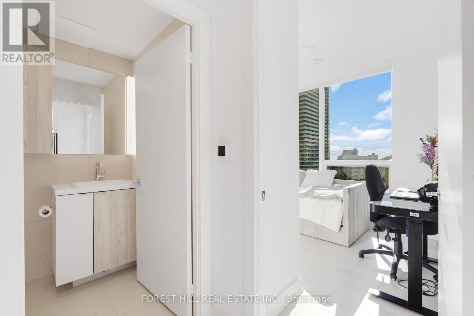 1910 - 35 Mercer Street, Toronto, Ontario  M5V 0V1 - Photo 11 - C12494504