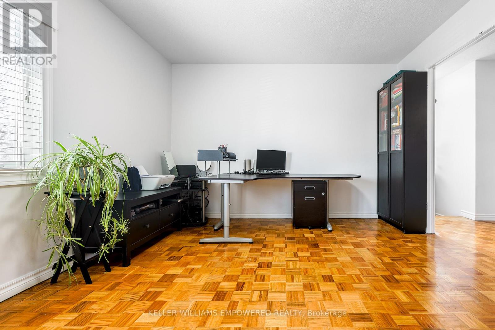 199 Hollyberry Trail, Toronto, Ontario  M2H 2P3 - Photo 16 - C12494576