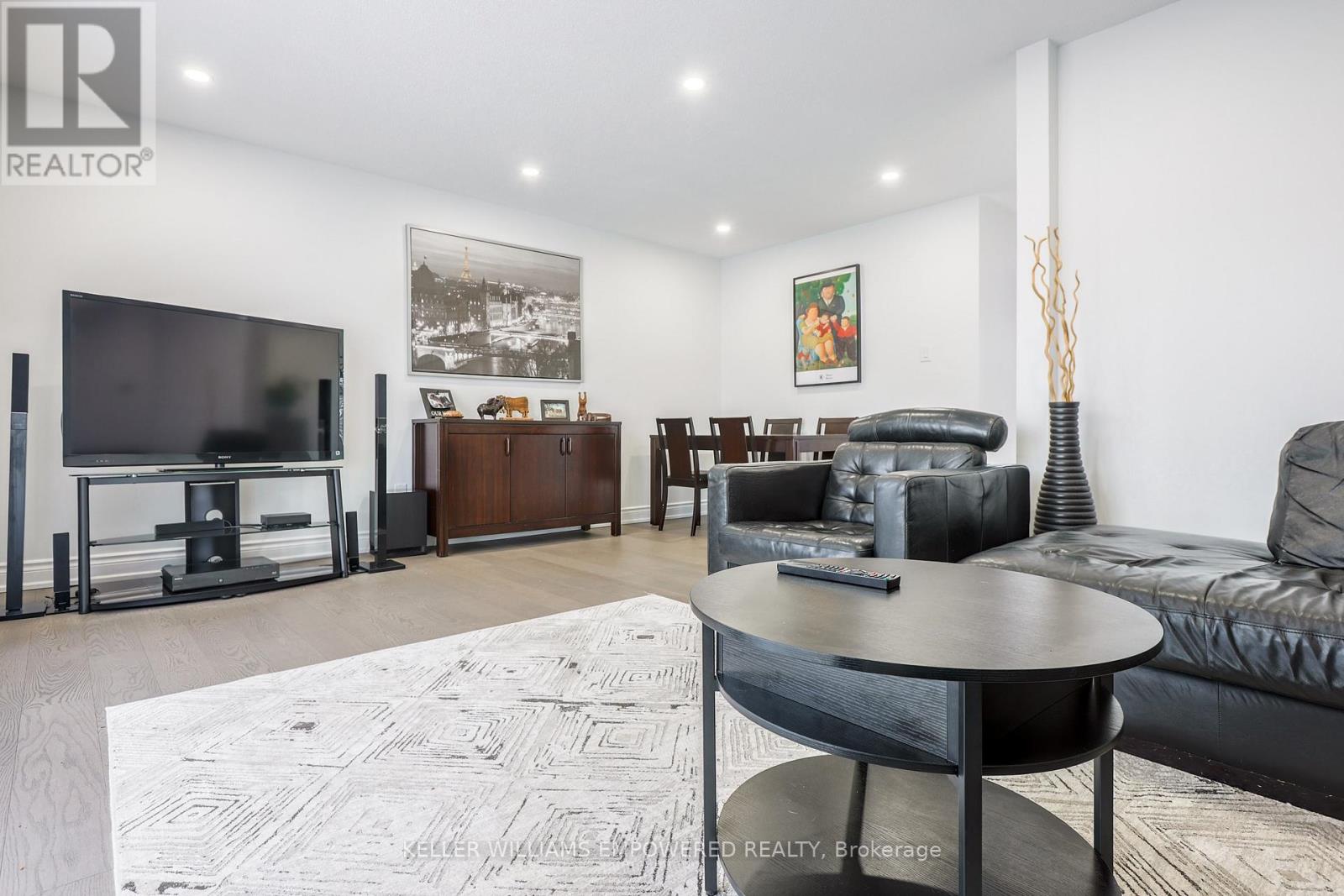 199 Hollyberry Trail, Toronto, Ontario  M2H 2P3 - Photo 9 - C12494576