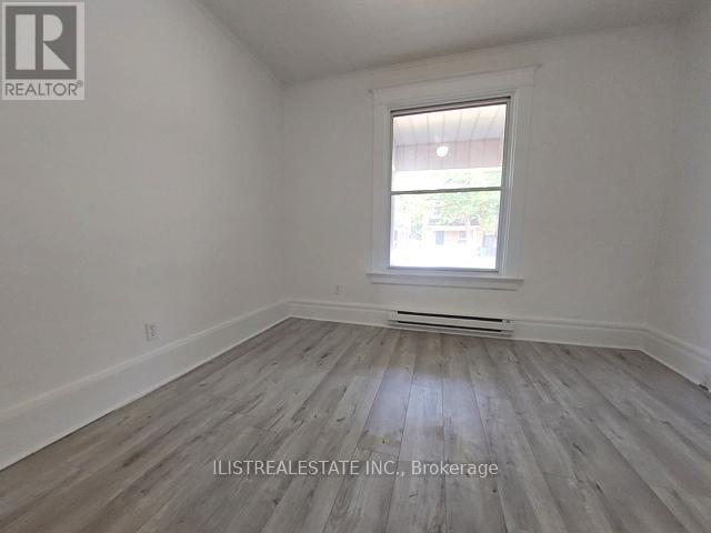 Main Fl - 2143 Gerrard Street E, Toronto, Ontario  M4E 2C1 - Photo 6 - E12494552