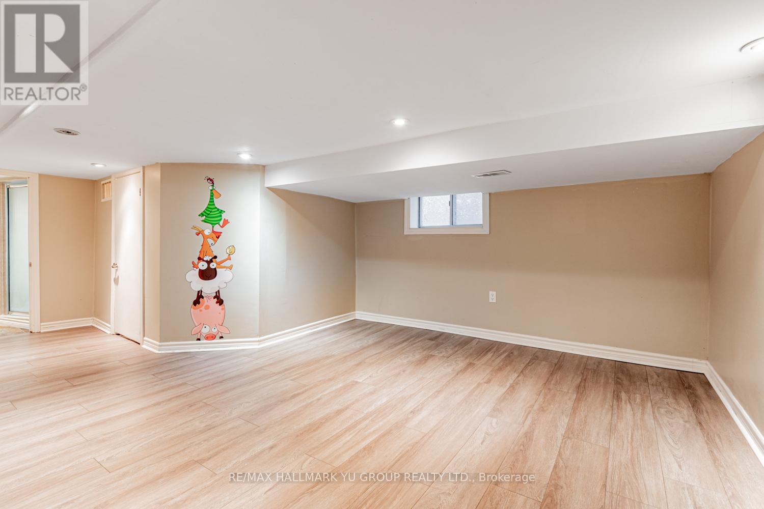 402 Milverton Boulevard, Toronto, Ontario  M4J 1V9 - Photo 18 - E12494554