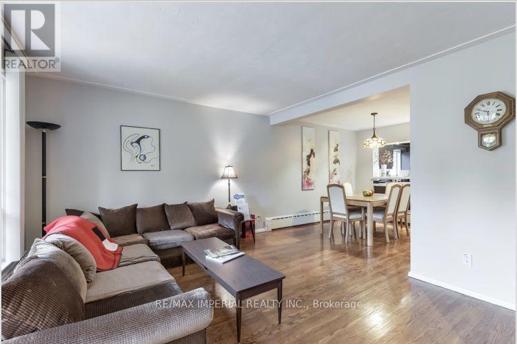 Main - 30 Ivordale Crescent, Toronto, Ontario  M1R 2W6 - Photo 12 - E12494556