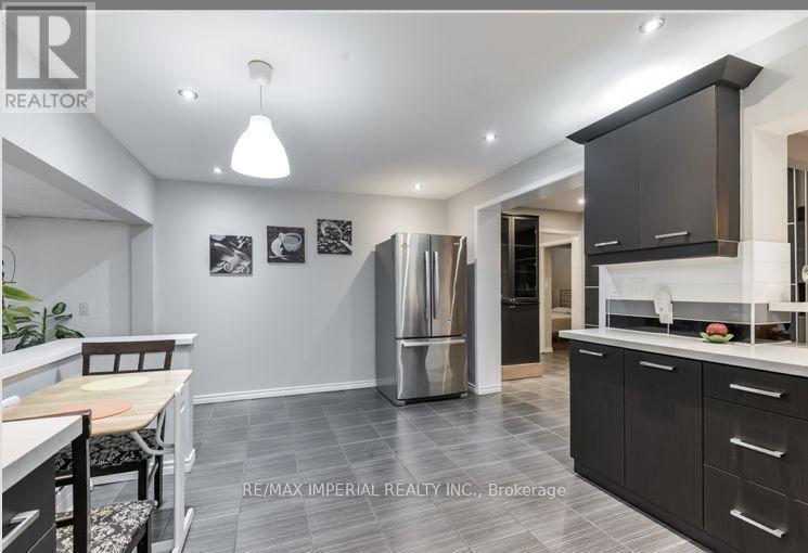 Main - 30 Ivordale Crescent, Toronto, Ontario  M1R 2W6 - Photo 4 - E12494556