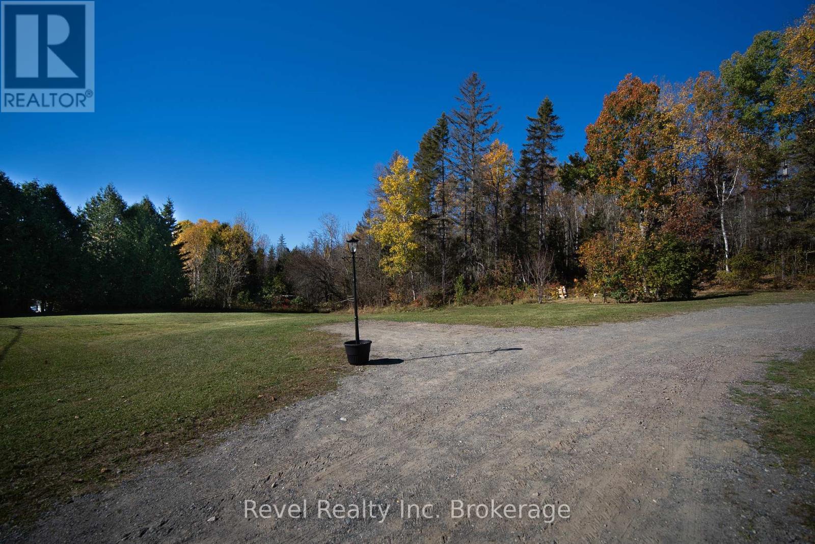 183 Larocque Street, West Nipissing, Ontario  P0H 1M0 - Photo 31 - X12471069