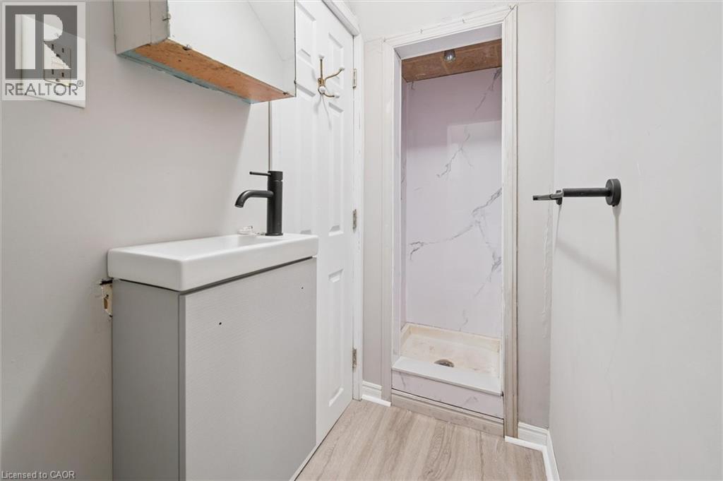 906 King Street E Unit# 1a, Cambridge, Ontario  N3H 3P3 - Photo 7 - 40780263