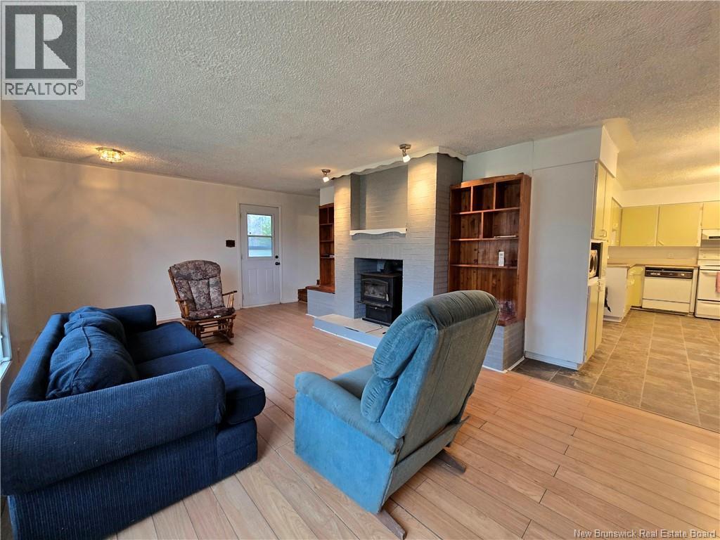 46 Rue De La Vieille Usine Street, Val-Comeau, New Brunswick  E1X 4C2 - Photo 12 - NB129421