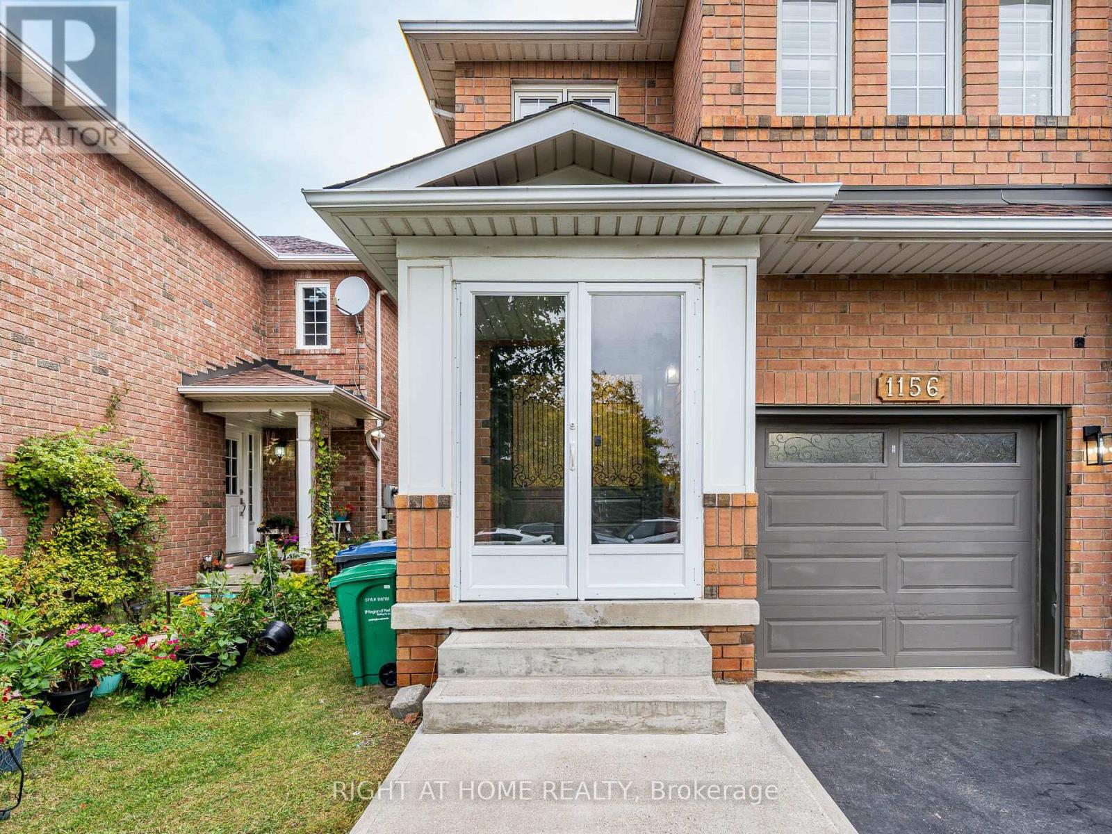 1156 PRESTONWOOD CRESCENT, Mississauga, Ontario