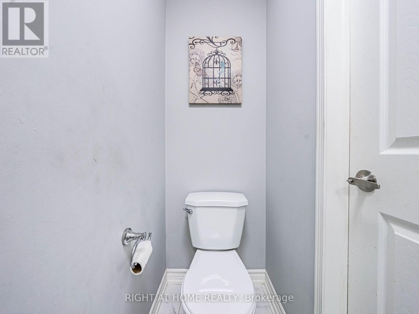 1156 Prestonwood Crescent, Mississauga, Ontario  L5V 2V3 - Photo 21 - W12494508