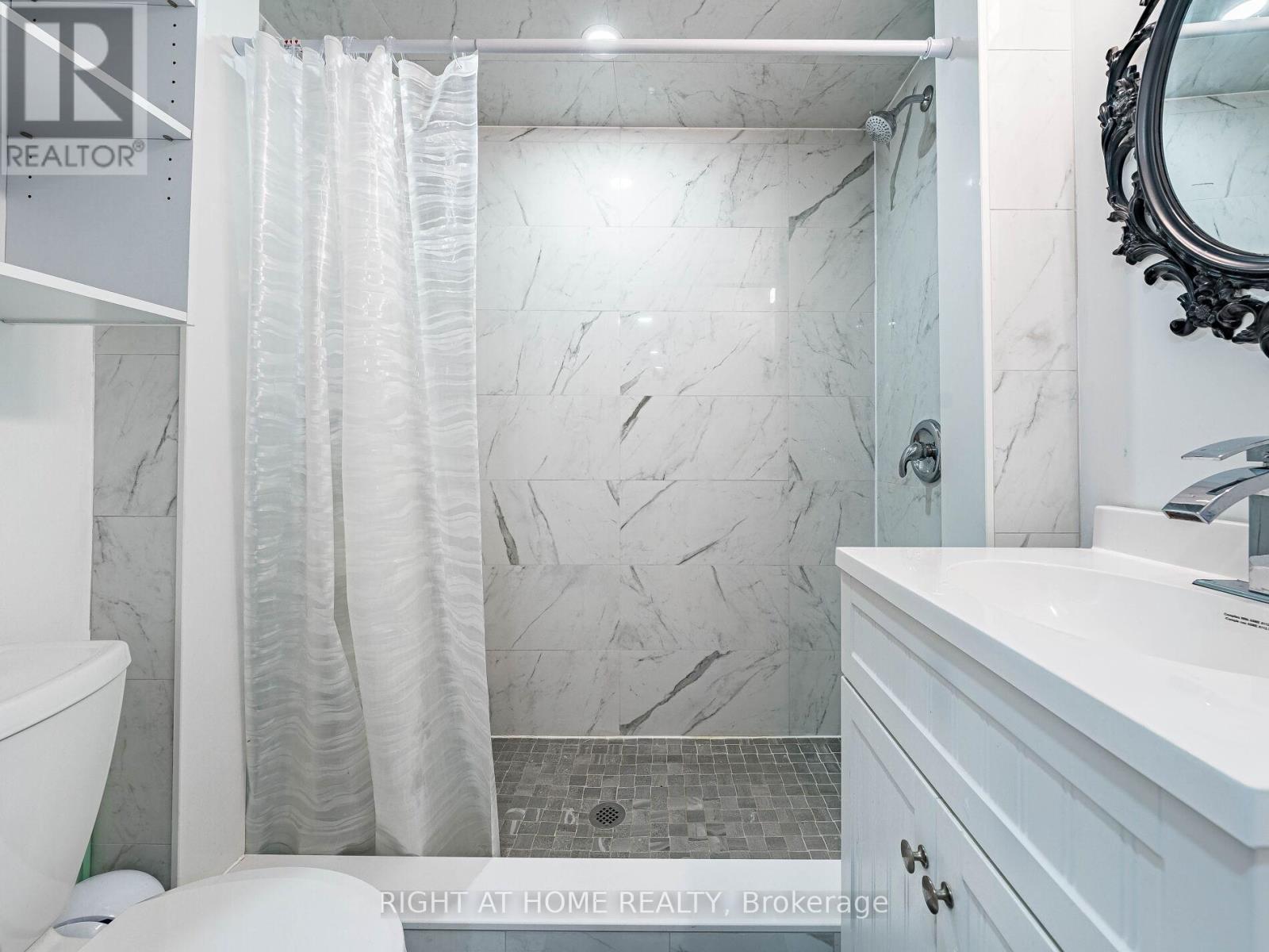 1156 Prestonwood Crescent, Mississauga, Ontario  L5V 2V3 - Photo 42 - W12494508