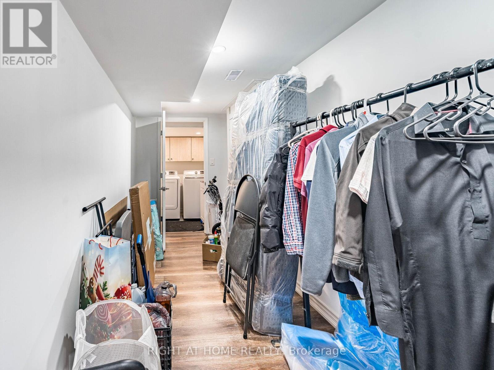 1156 Prestonwood Crescent, Mississauga, Ontario  L5V 2V3 - Photo 46 - W12494508