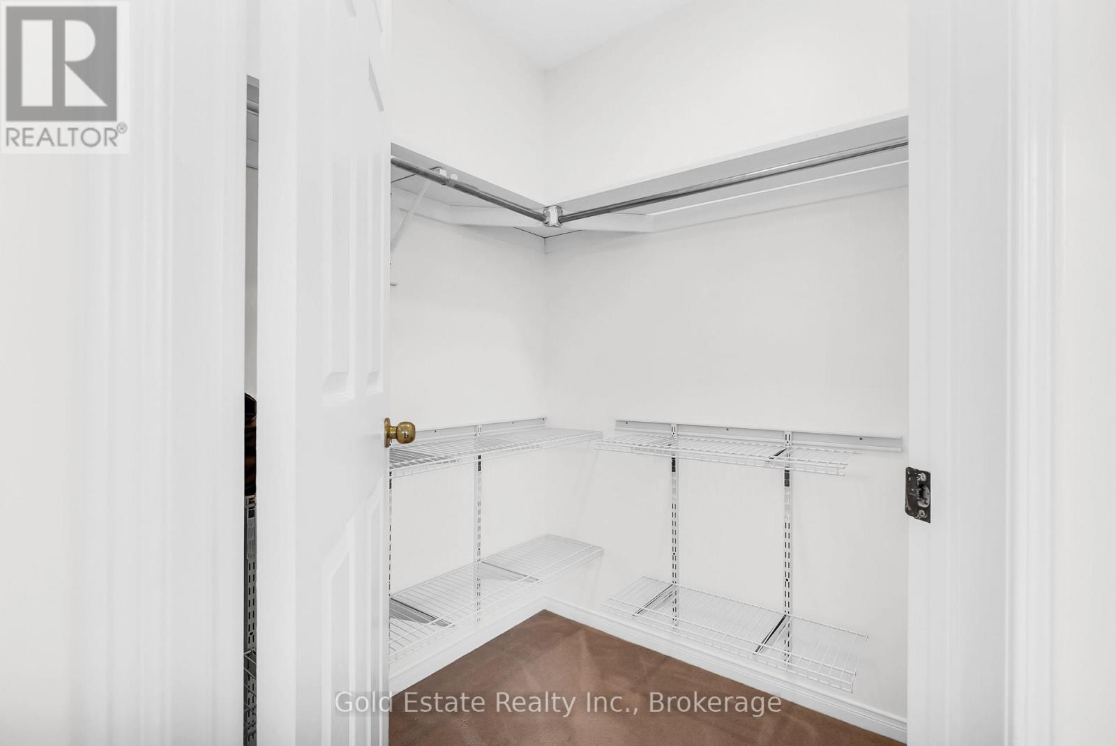 2259 Meadowland Drive N, Oakville, Ontario  L6H 6H3 - Photo 26 - W12494512