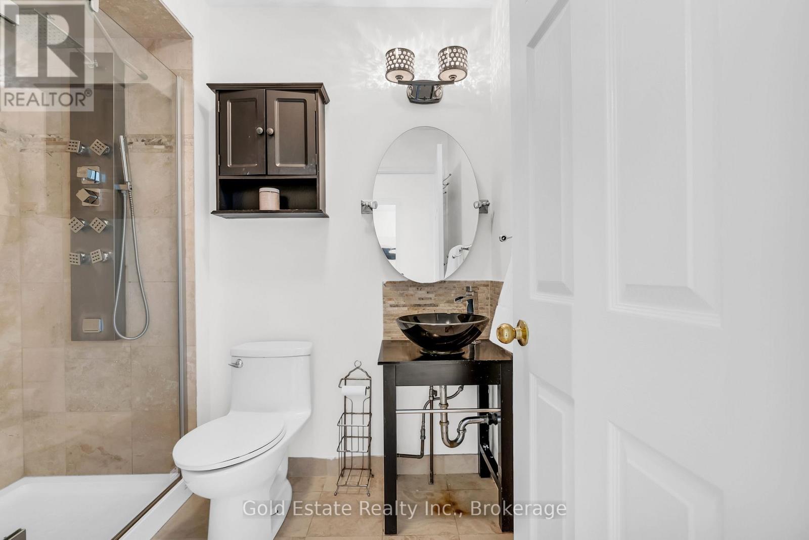 2259 Meadowland Drive N, Oakville, Ontario  L6H 6H3 - Photo 31 - W12494512