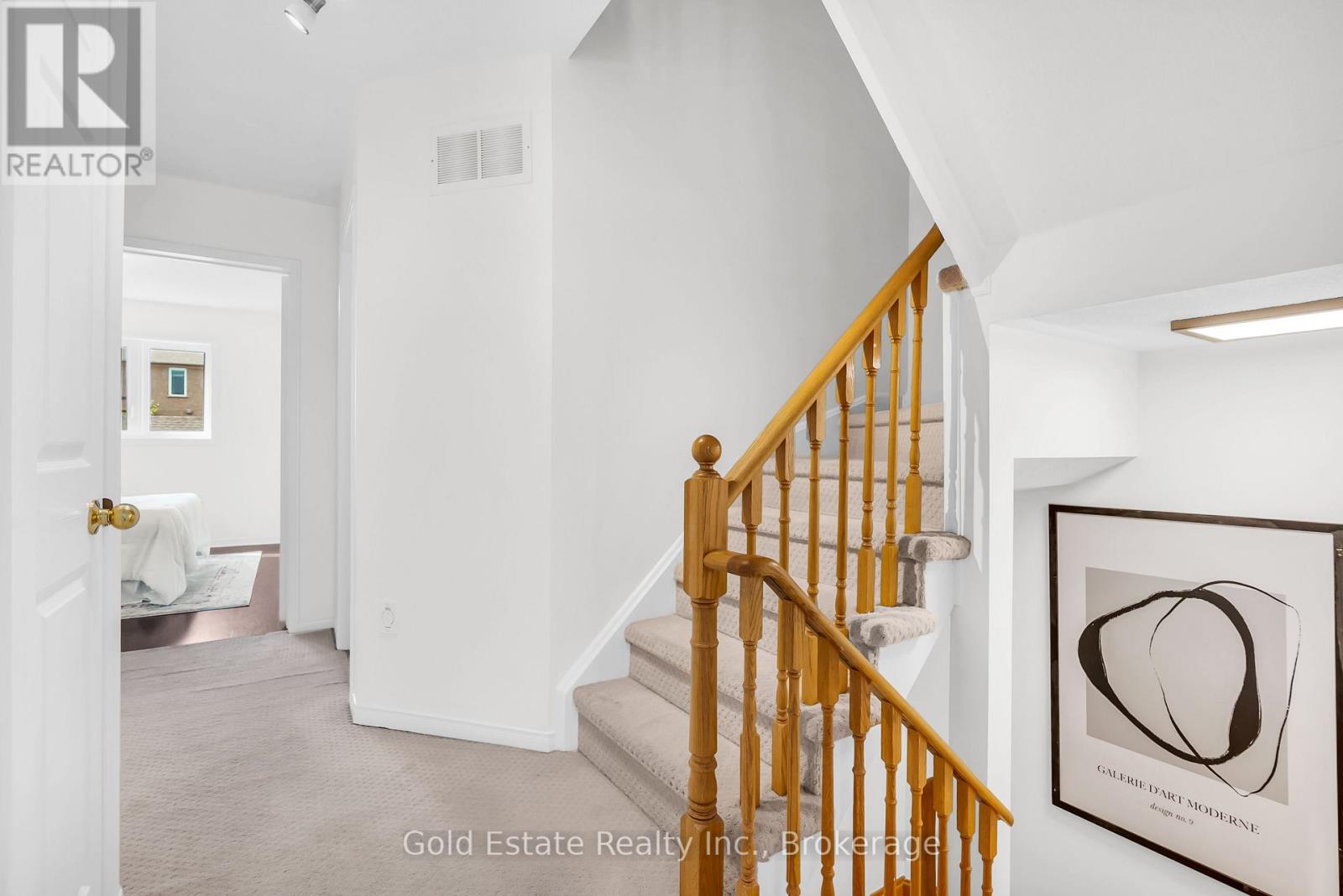 2259 Meadowland Drive N, Oakville, Ontario  L6H 6H3 - Photo 33 - W12494512